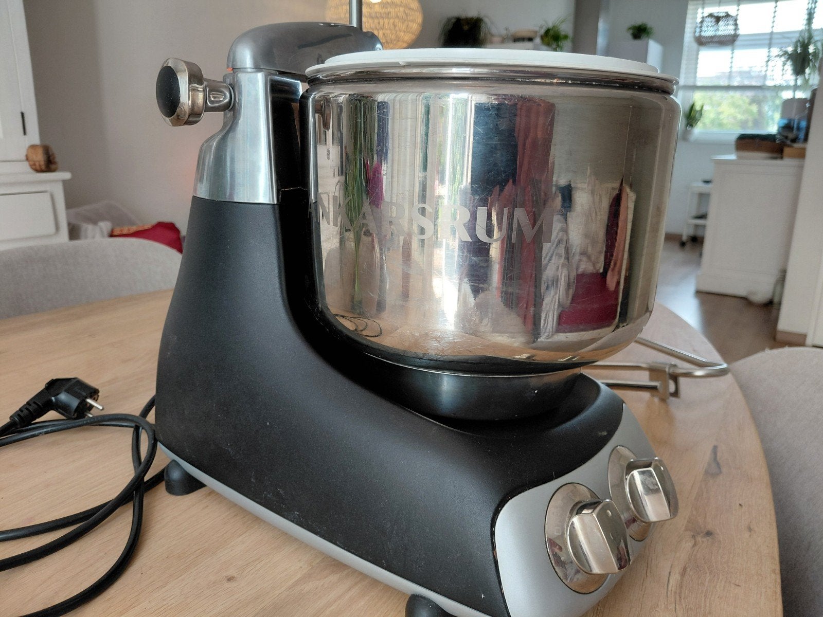 Ankarsrum Assistent AKM 6220 B Keukenmachine, 4 liter of meer, Ophalen of Verzenden, Gebruikt, 3 snelheden of meer