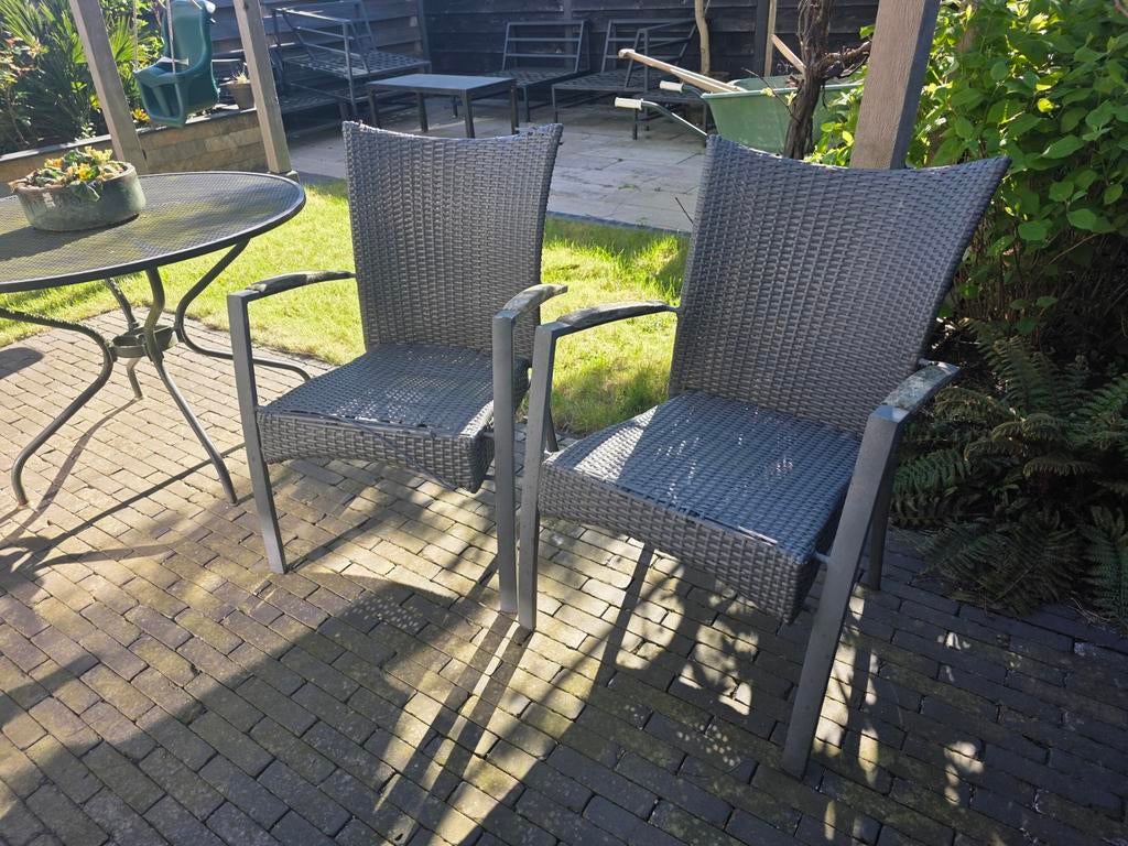 2 rotan loungestoelen grijs, Ophalen, Gebruikt, Rotan, Stapelbaar