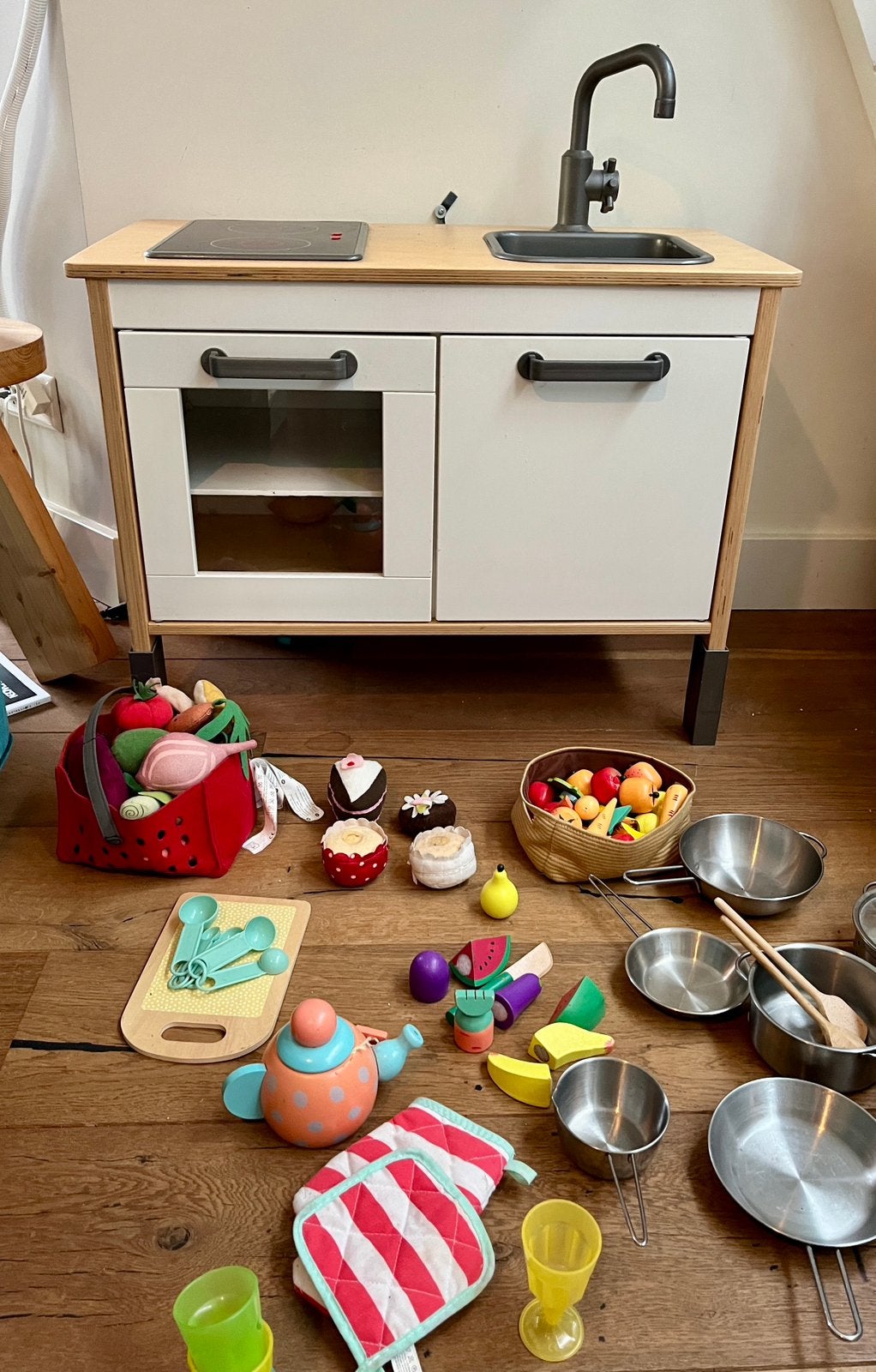 IKEA kinderkeuken met heel veel toebehoren, Ophalen, Gebruikt, Hout, Speelkeuken