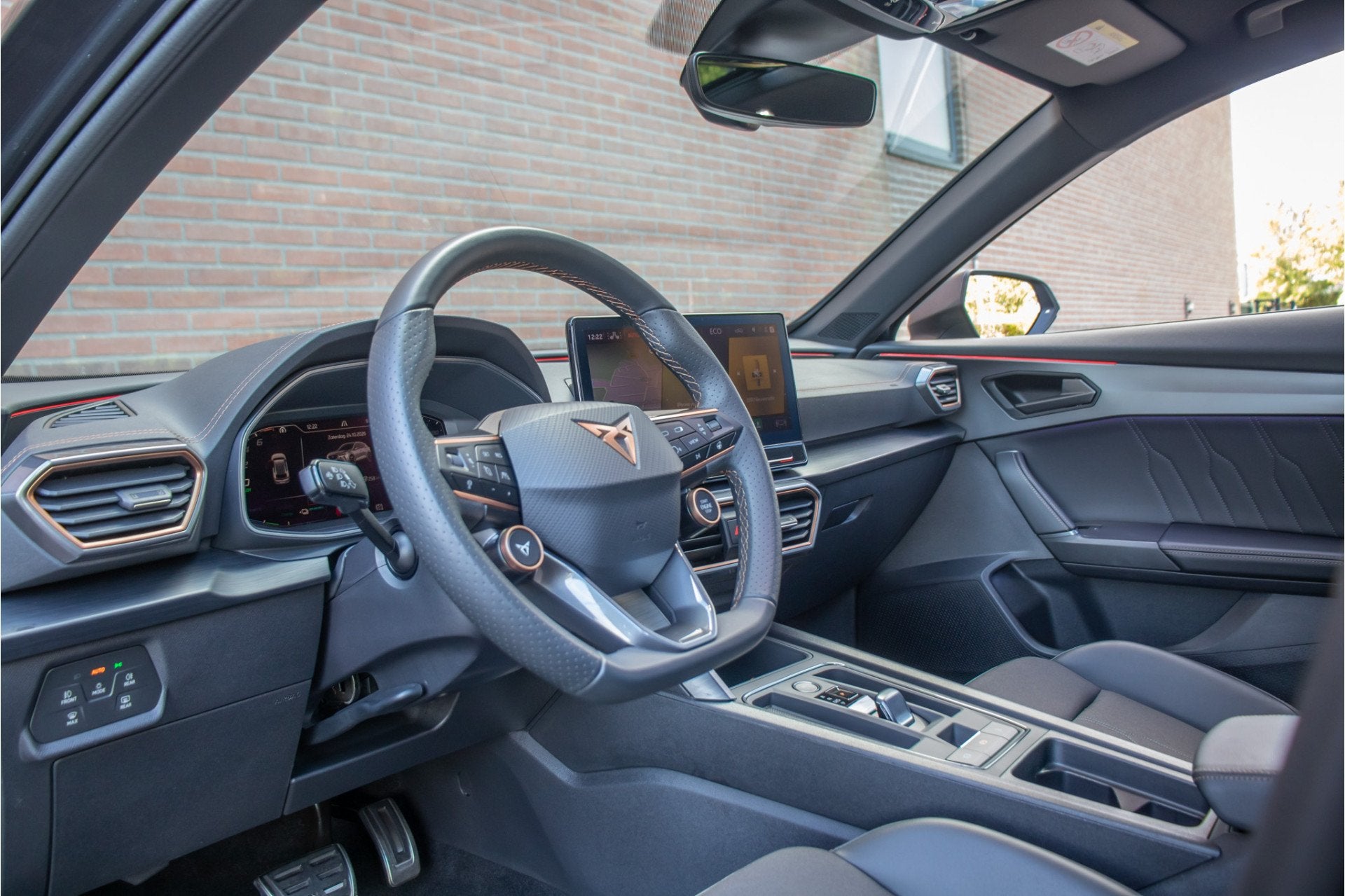 CUPRA Formentor 1.4 e-Hybrid 245pk VZ, Panoramadak, Maxton,, Auto's, Dealer onderhouden, Gebruikt, Zwart, 4 cilinders