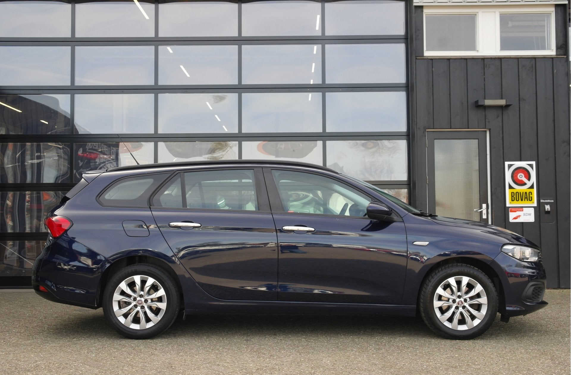 Fiat Tipo Stationwagon 1.4 16v Popstar | Airco | Cruise | 6-, Auto's, Fiat, Stof, Gebruikt, 4 cilinders, Blauw