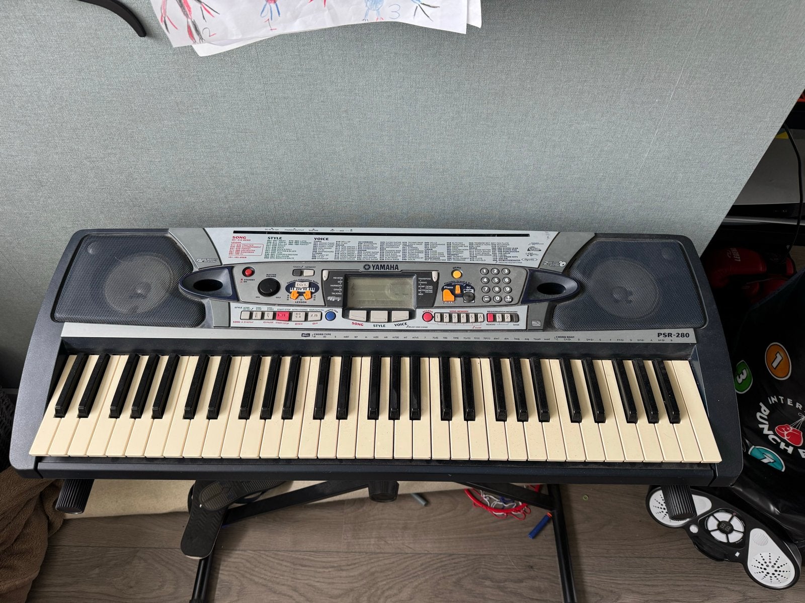 Yamaha PSR-280 Keyboard met standaard, Ophalen, Yamaha, Aanslaggevoelig, 61 toetsen
