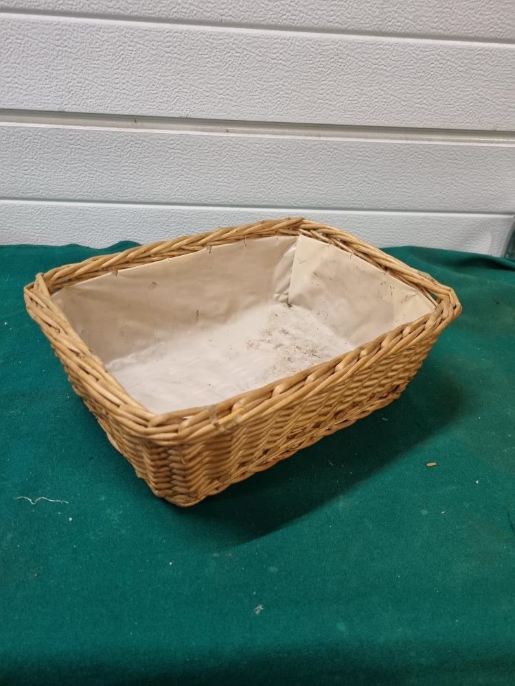 plantenmand met plastic riet, Huis en Inrichting, Woonaccessoires | Schalen en Manden, Ophalen of Verzenden, 'T Olde Gre-j, Info@toldegrej.nl