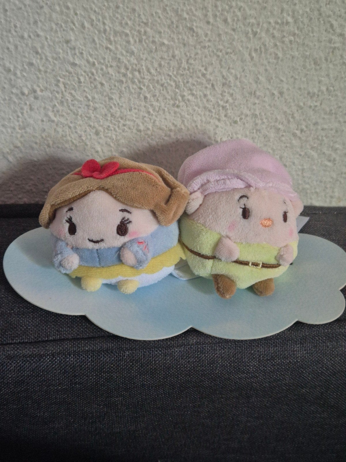 Disney Ufufy Tsum Tsum setje Sneeuwwitje en Dopey Japan, Ophalen of Verzenden, Sneeuwwitje of Doornroosje, Zo goed als nieuw, Knuffel