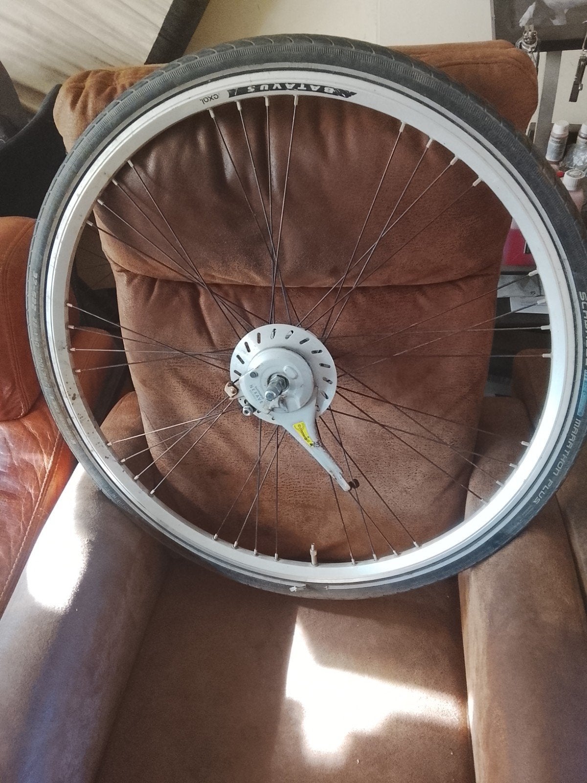 BATAVUS voorwiel 28inch met naafdynamo en rollerbrake rem, Fietsen en Brommers, Fietsonderdelen, Wiel, Gebruikt, Shimano Nexus