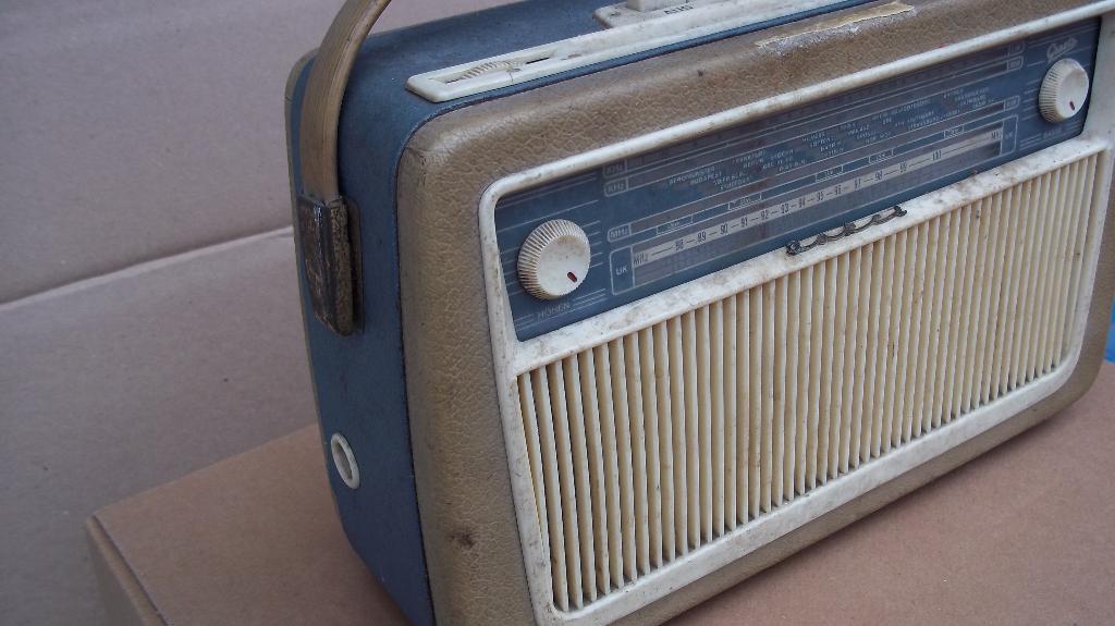 Graetz draagbare radio, Ophalen of Verzenden, Niet werkend, Transistorradio