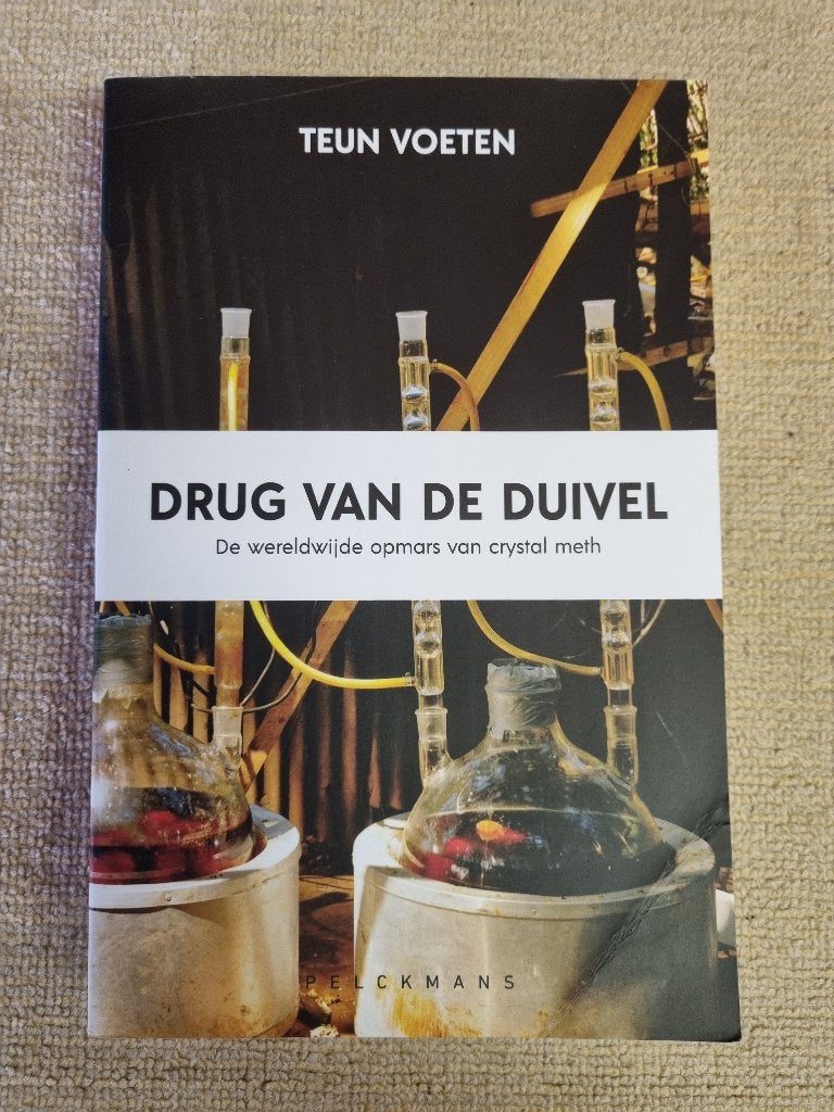 Drugs van de duivel, Boeken, Teun Voeten, Maatschappij en Samenleving, Ophalen of Verzenden, Zo goed als nieuw