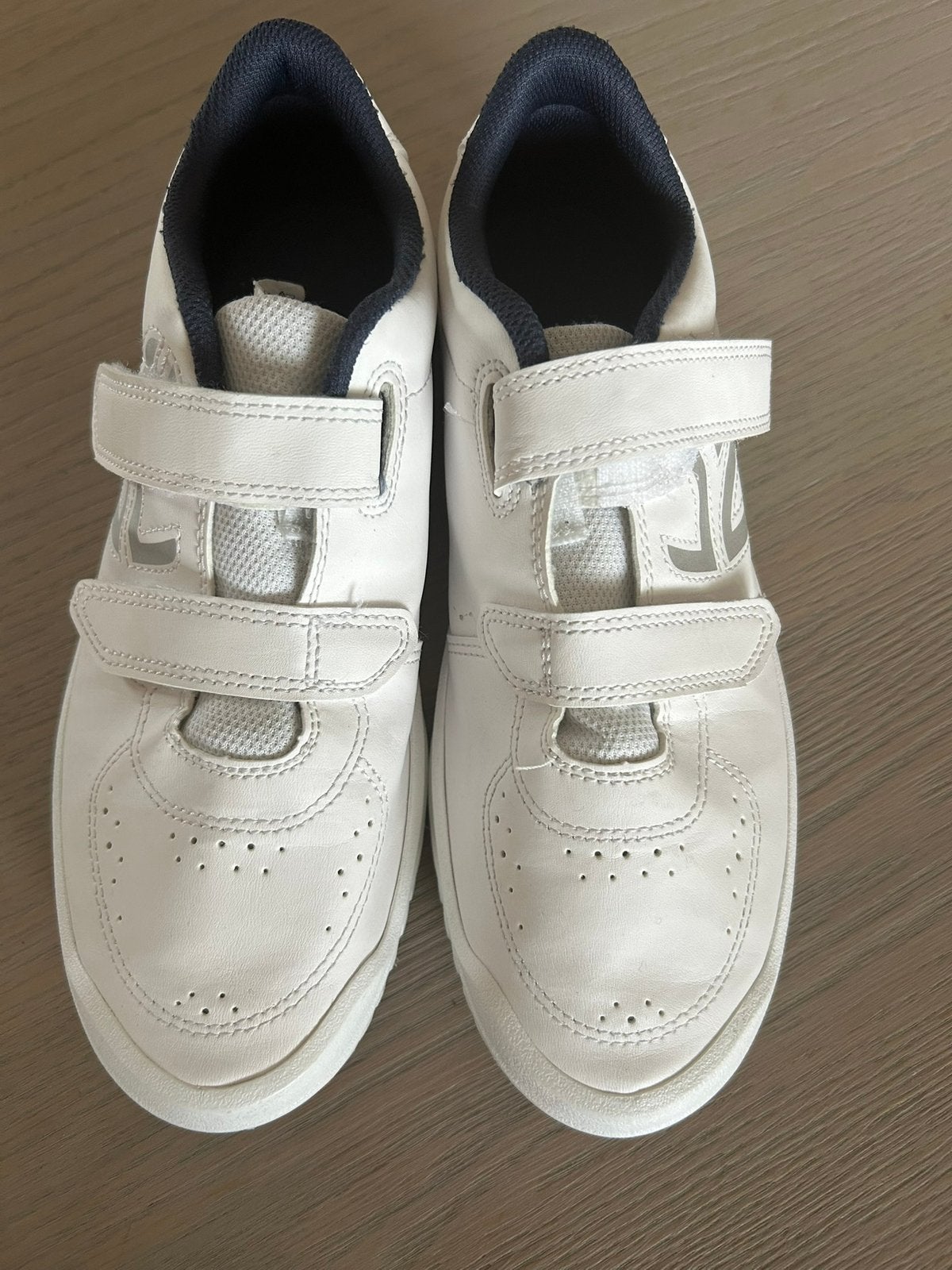 Gymschoenen maat 38 Artengo decathlon, Ophalen of Verzenden, Zo goed als nieuw, Jongen of Meisje, Sportschoenen