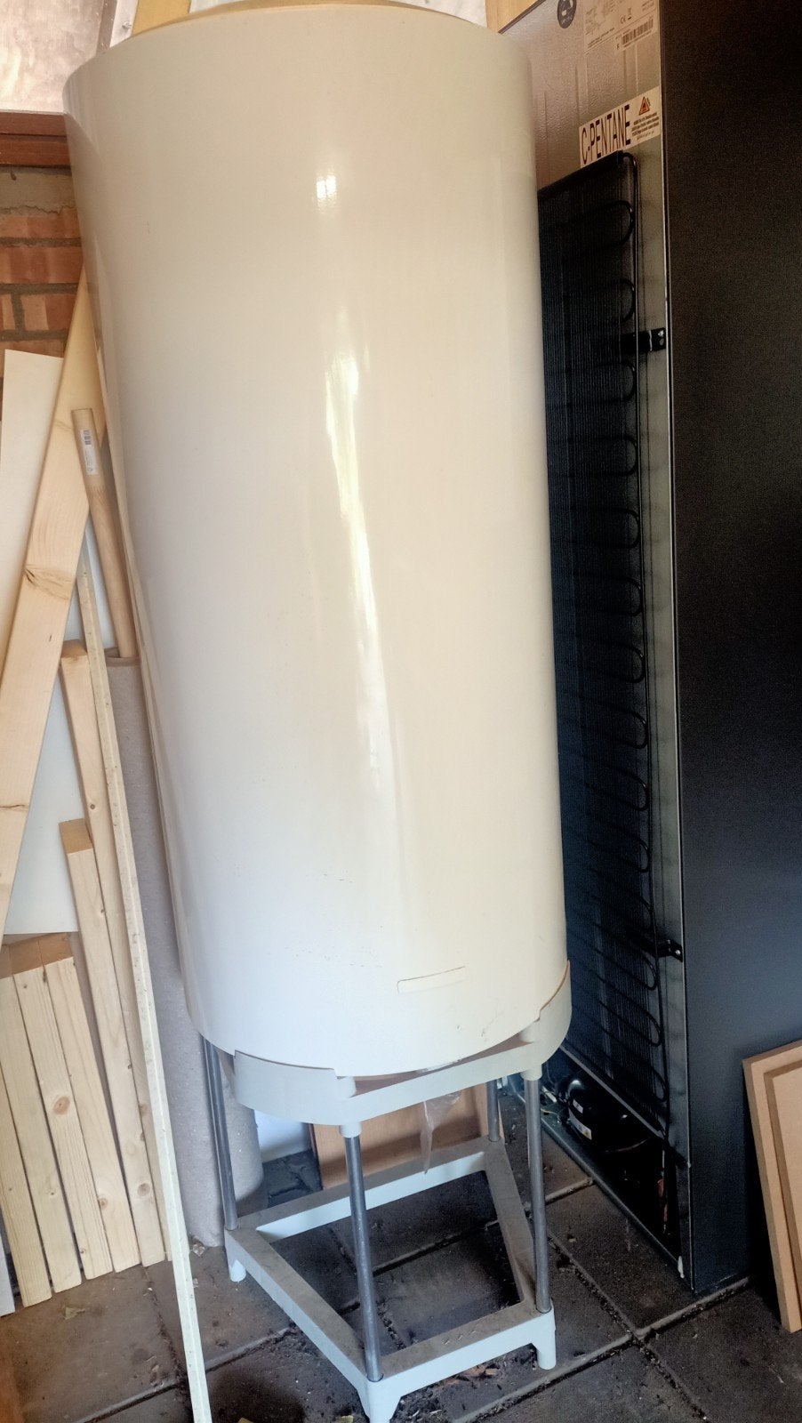Elektrische boiler, 200 liter - Ariston 200VERT560, Doe-het-zelf en Verbouw, Geisers en Boilers, Gebruikt, Aardgas, 100 liter of meer