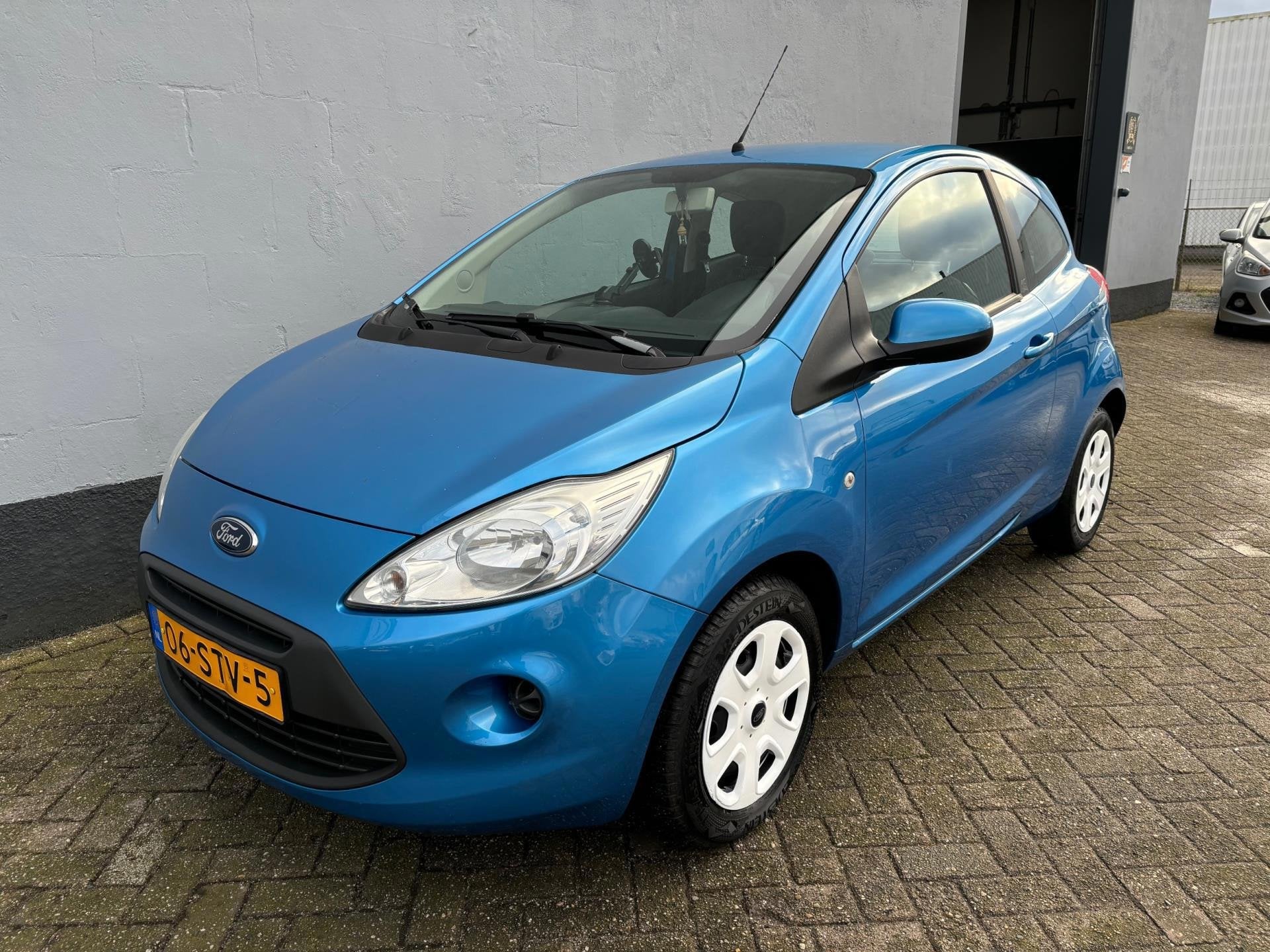 Ford Ka 1.2 Cool & Sound - Airco, Voorwielaandrijving, Euro 5, Gebruikt, 1242 cc