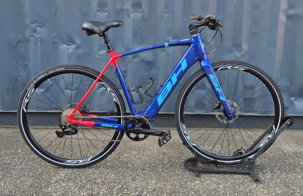 BH Bikes Core Race 1.2 33 kmh 540 wh Heren Blauw Rood M, Overige merken, Gebruikt, -, - 0
-, NL