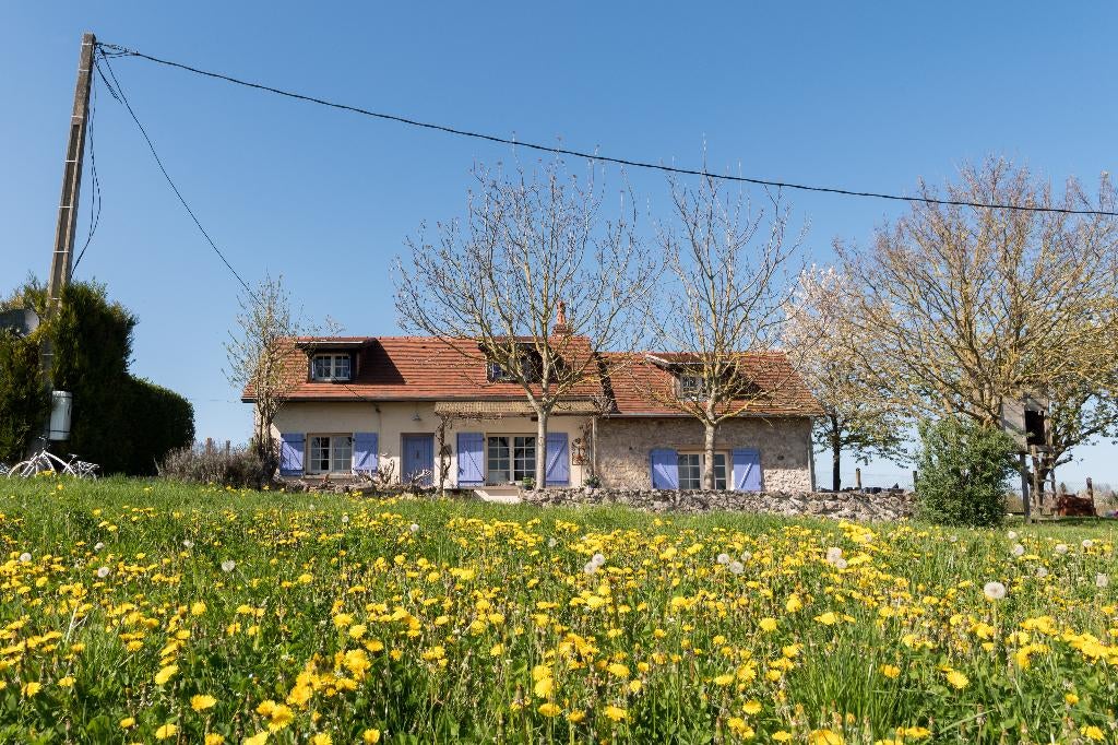 Te Koop vakantiehuis in Frankrijk, Vakantie, Ardèche of Auvergne, Wasmachine, Landelijk, 6 personen