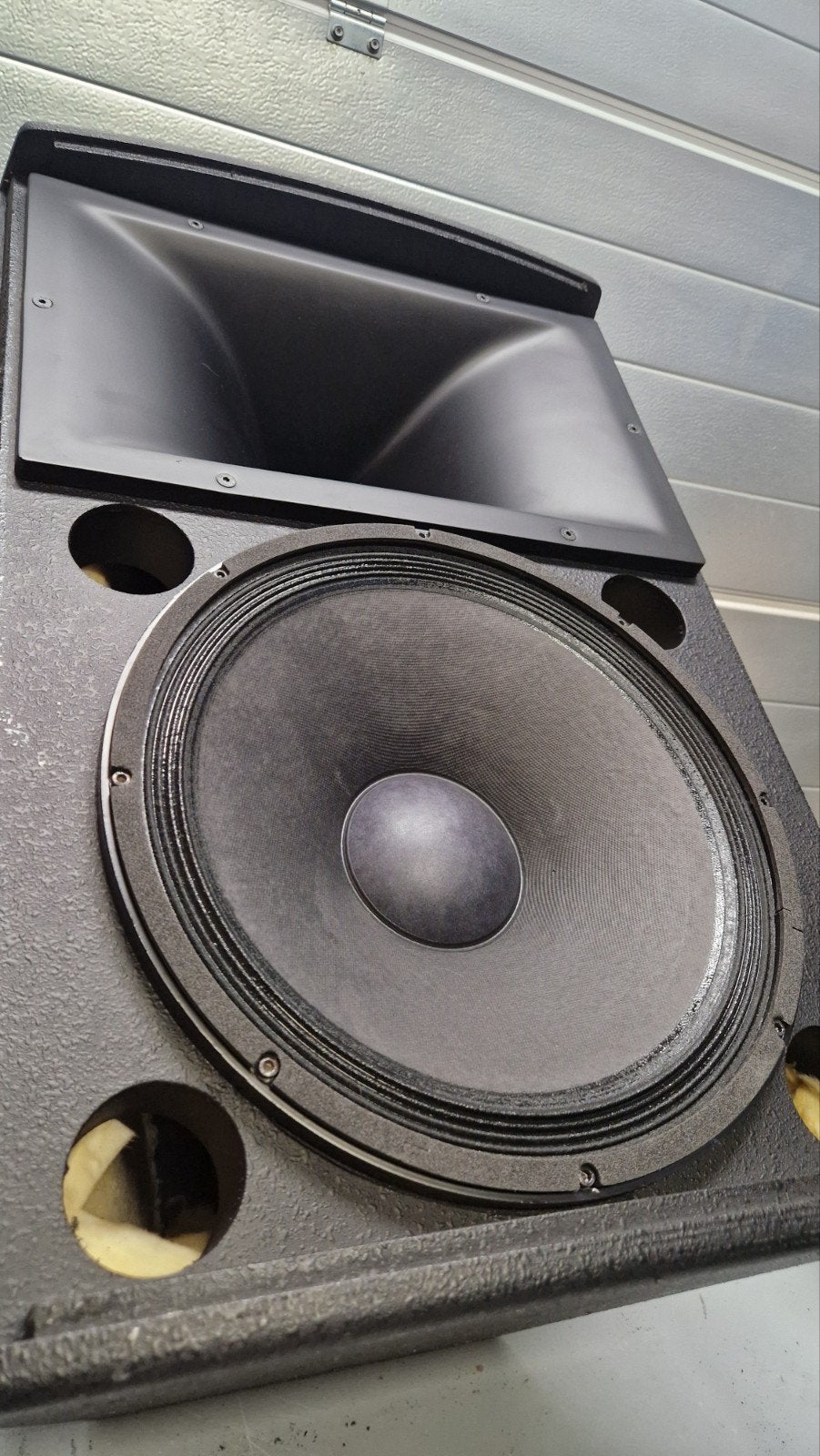 RCF Mackie VISION PA152 15/3" speaker zoekt broertje, Audio, Tv en Foto, Luidsprekers, Ophalen, Overige typen, Overige merken