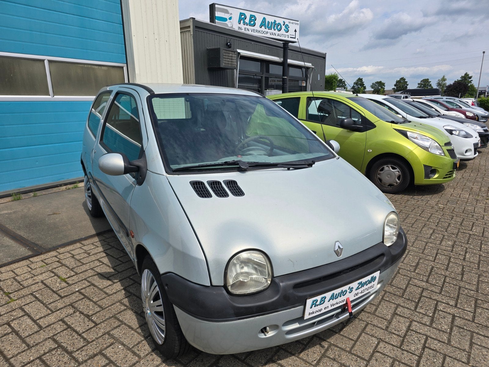 !!! Verkocht !!! Renault Twingo 1.2, Voorwielaandrijving, 600 kg, 4 cilinders, Metallic lak