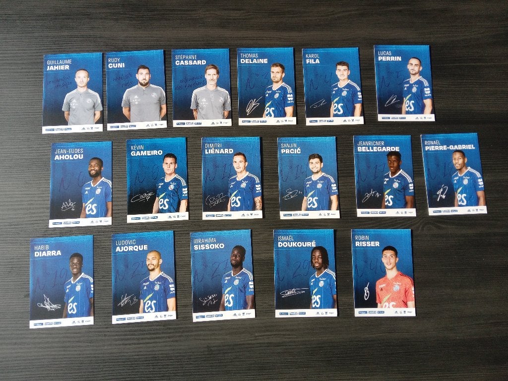 Gesigneerde spelerskaarten van het Franse RC Strasbourg, Ophalen of Verzenden, Nieuw, Buitenlandse clubs, Spelerskaart
