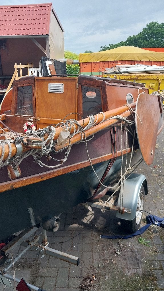 Kanteltrailer met houten zeilboot, Ophalen, Gebruikt, Overige typen, Kantelbaar
