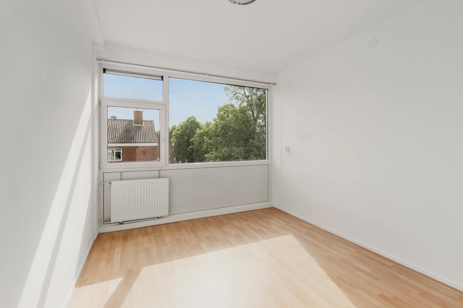Gratis laminaatvloer (ca. 60m²) - Zelf ophalen, Ophalen, Gebruikt, Bruin, 50 tot 75 m²