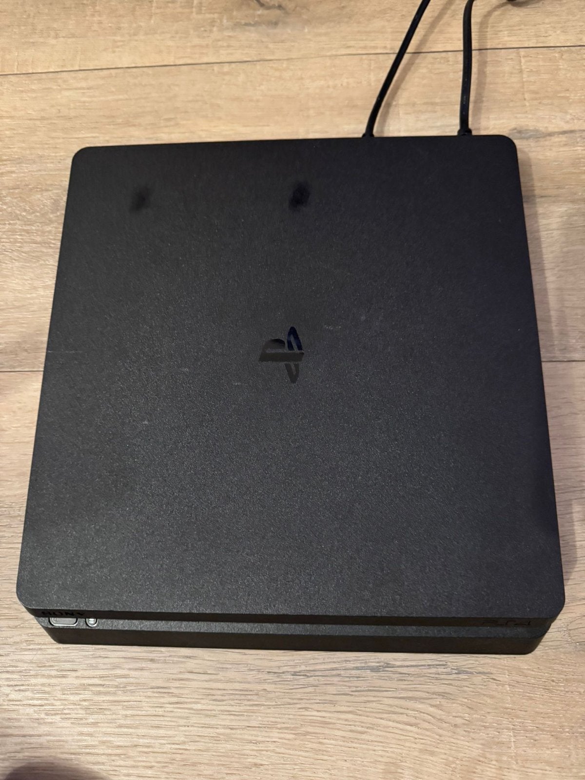 PlayStation 4 Slim met 2 controllers, Spelcomputers en Games, 500 GB, Met 2 controllers, Ophalen of Verzenden, Zo goed als nieuw