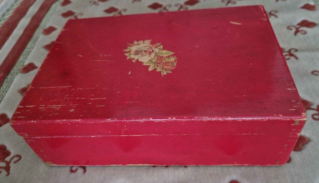 Mooi, houten, antiek naaidoosje, met inhoud, Ophalen of Verzenden
