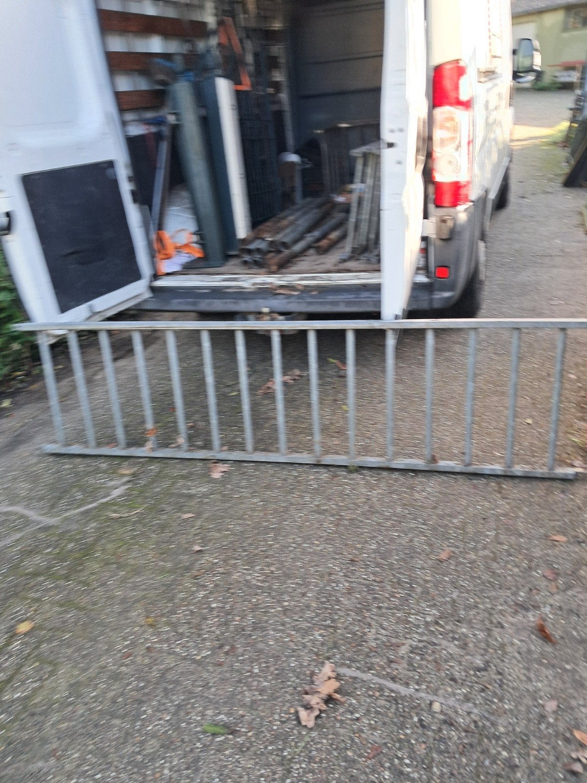 spijlenhekwerk, Ophalen, IJzer