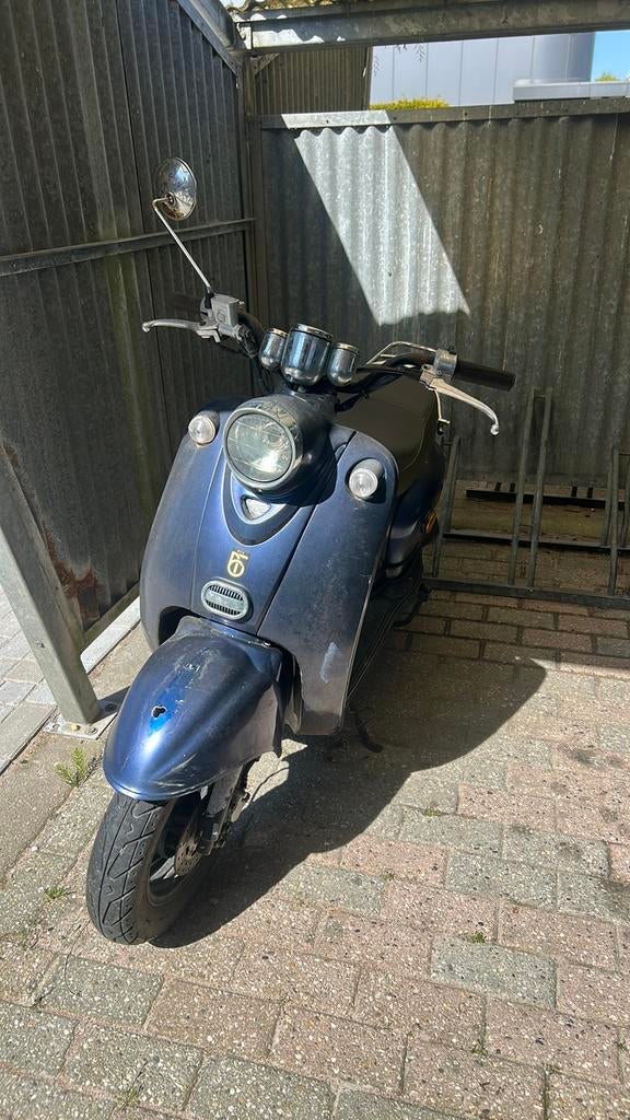 Brommer €100., Fietsen en Brommers, Ophalen, Gebruikt, Benzine, 50 cc