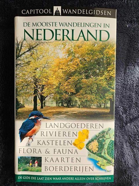 M. Kingma - De mooiste wandelingen in Nederland, Overige merken, Fiets- of Wandelgids, Ophalen of Verzenden, Zo goed als nieuw