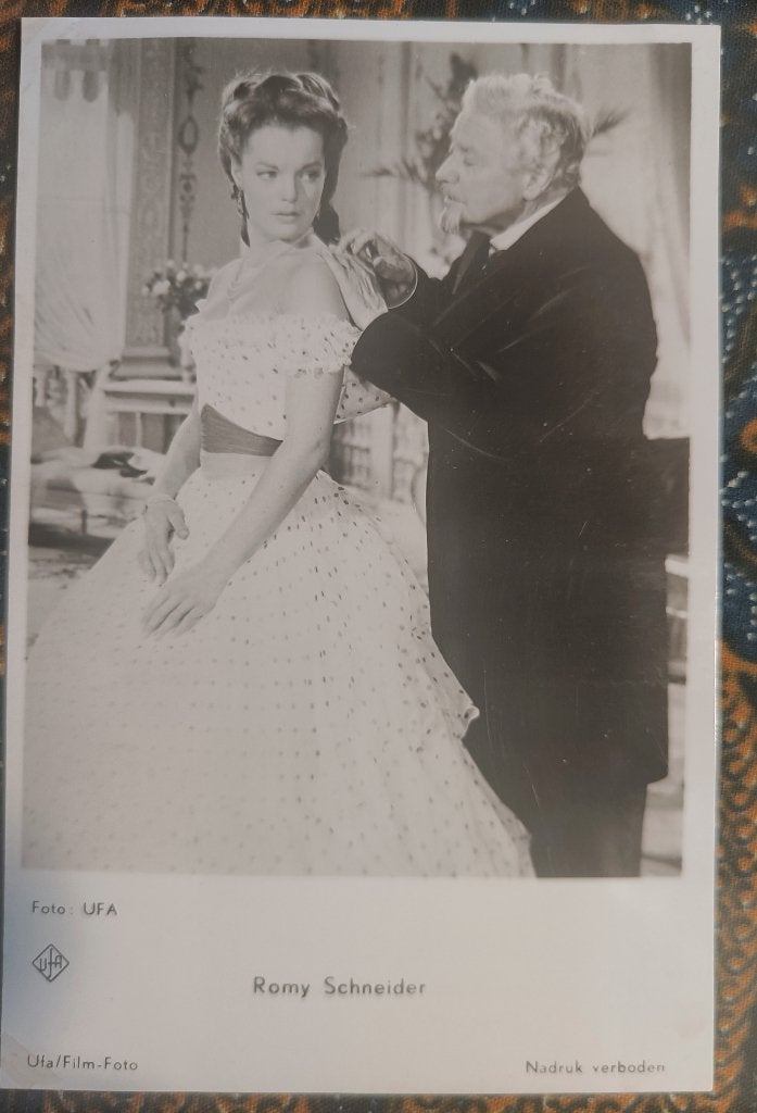 ROMY SCHNEIDER ANSICHTKAART 62 SISI KAART FOTO VINTAGE retro, Ophalen of Verzenden, 1960 tot 1980, Ongelopen, Sterren en Beroemdheden