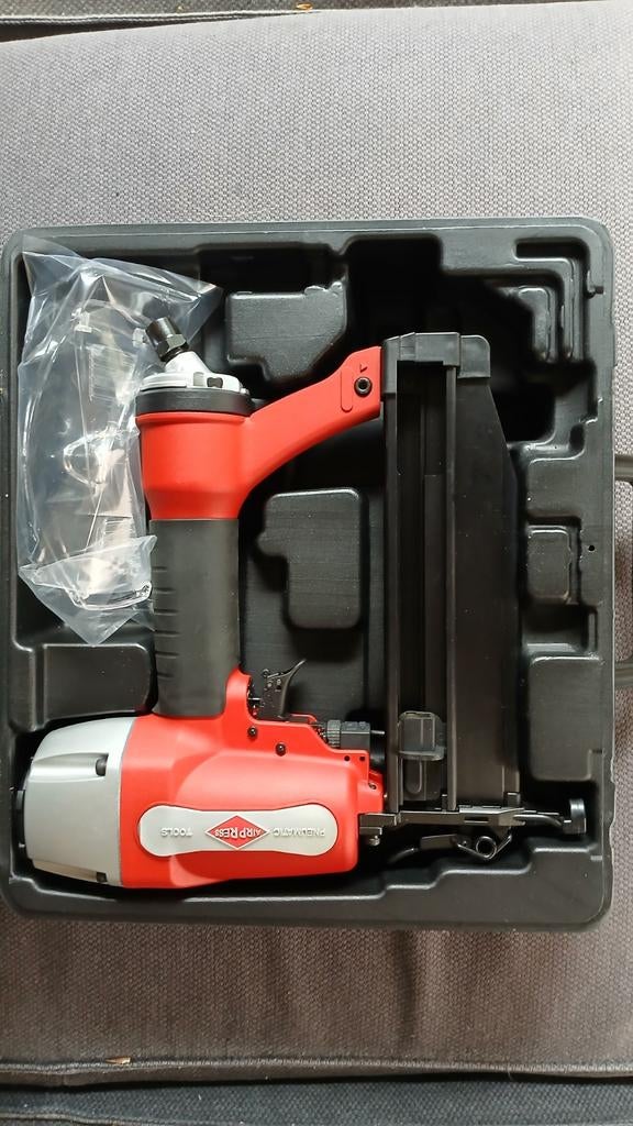 Airpress Tacker MR D0611 - Nieuw in koffer, Ophalen of Verzenden