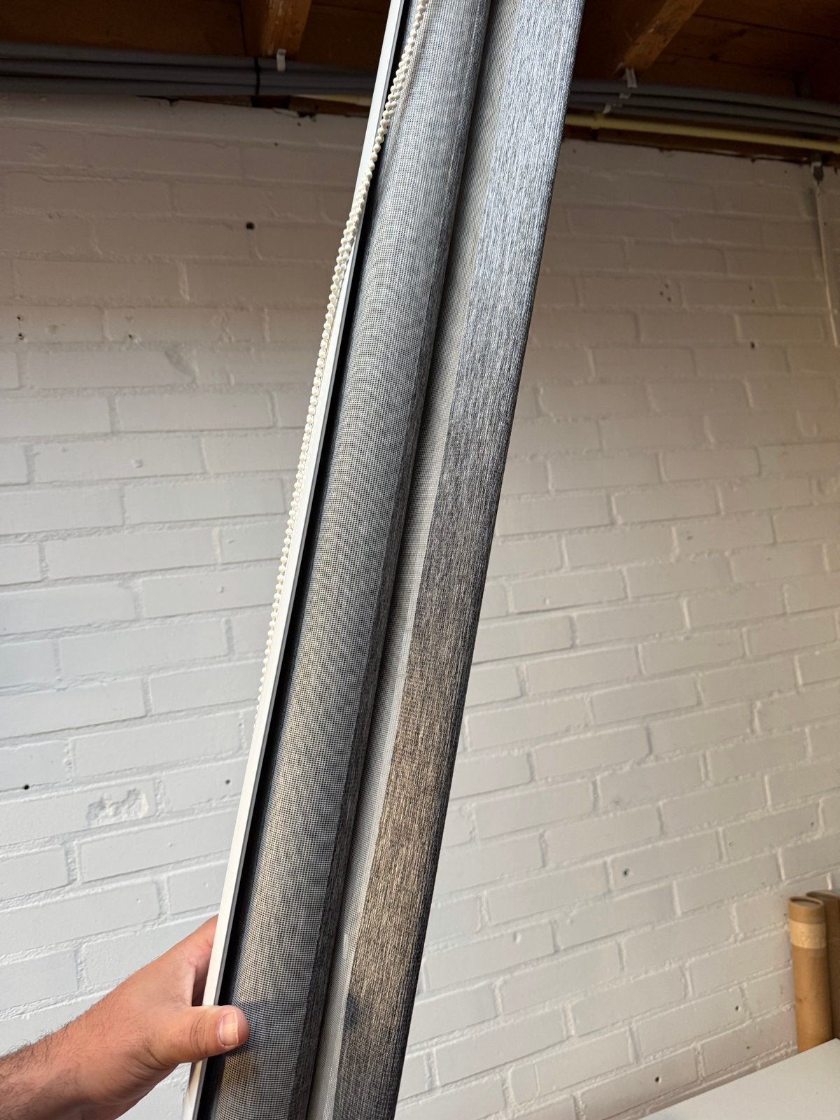 Grijs Rolgordijn - 220cm breed x 140cm hoog, Huis en Inrichting, Stoffering | Gordijnen en Lamellen, Ophalen, Gebruikt, 100 tot 150 cm