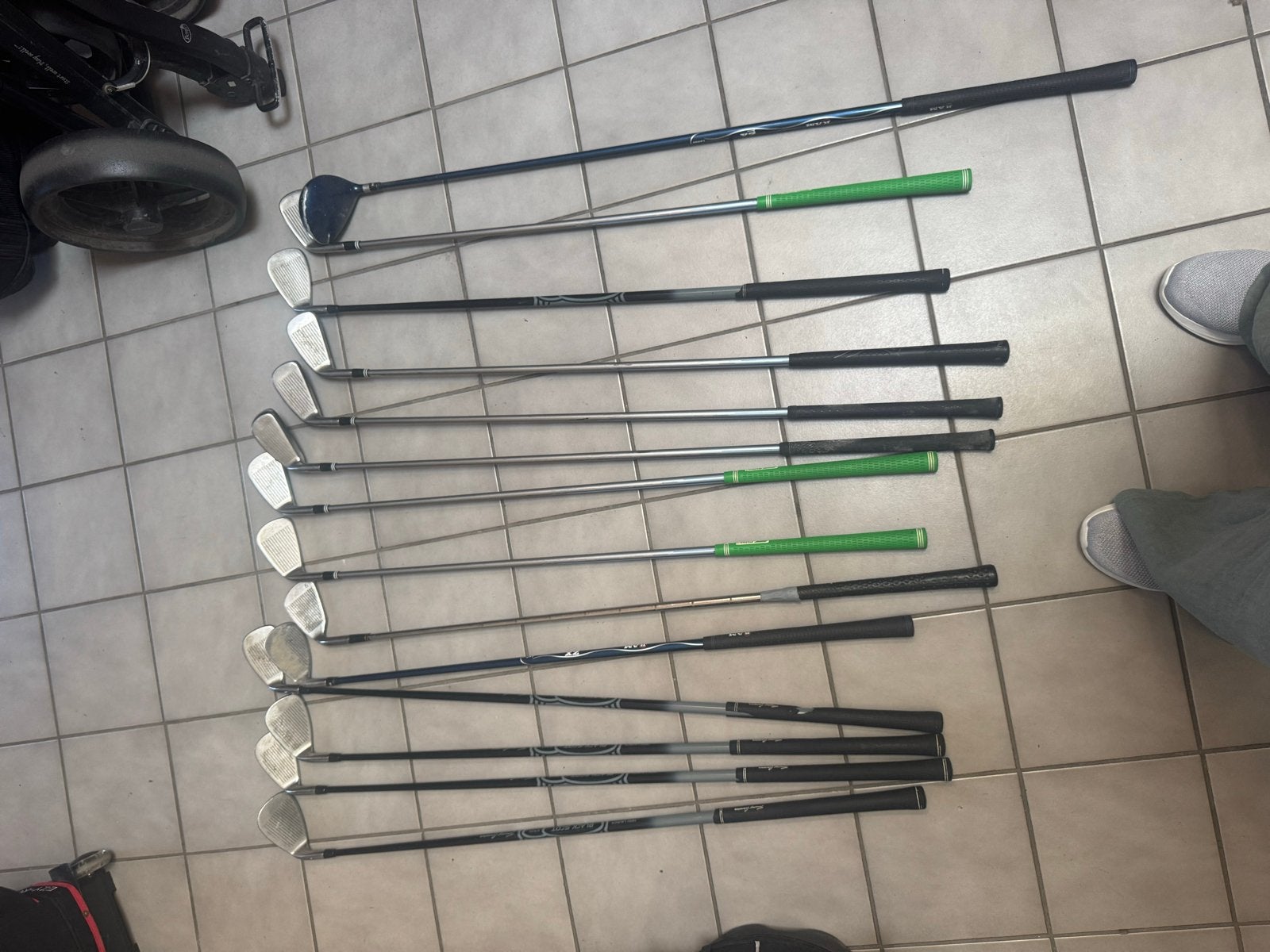 Diverse golfclubs, waaronder Cleveland, Sport en Fitness, Golf, Ophalen, Gebruikt, Club, Cleveland