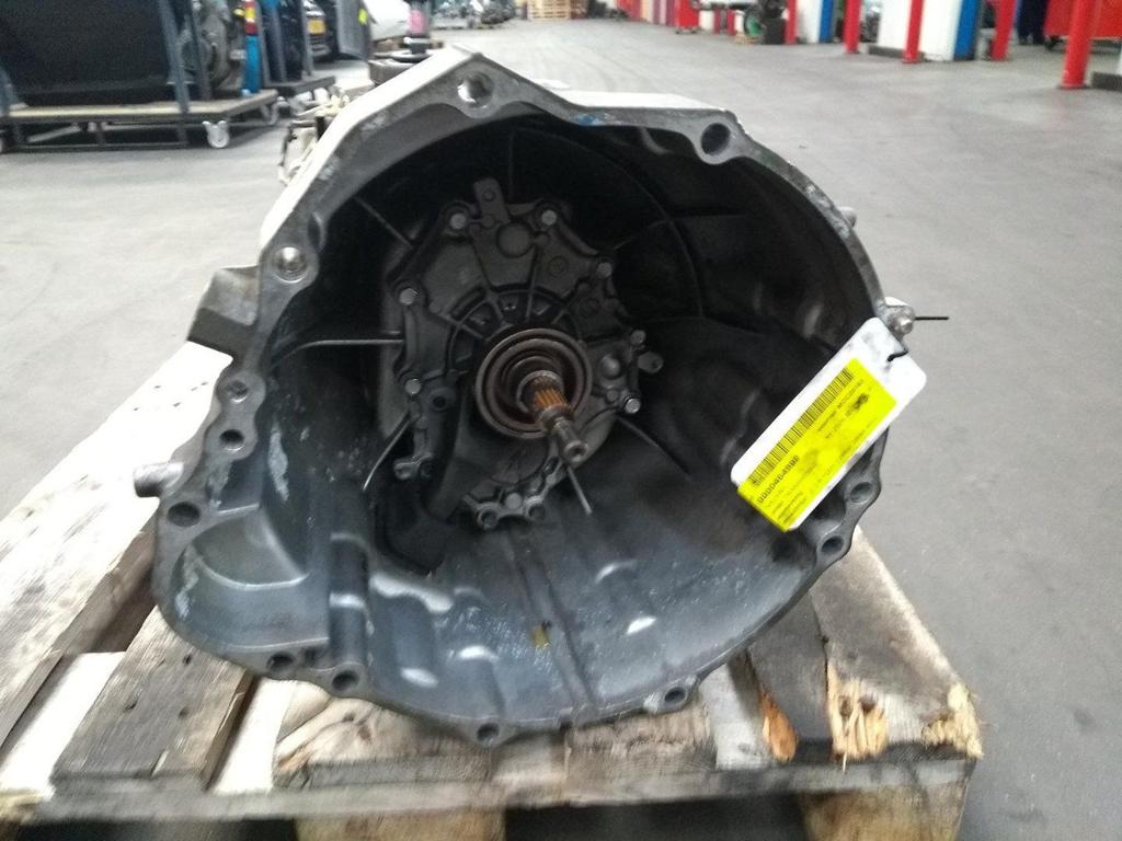 NISSAN NAVARA TRANSMISSIE / VERSNELLINGSBAK 2008, Ophalen of Verzenden, Gebruikt, Stiba lid