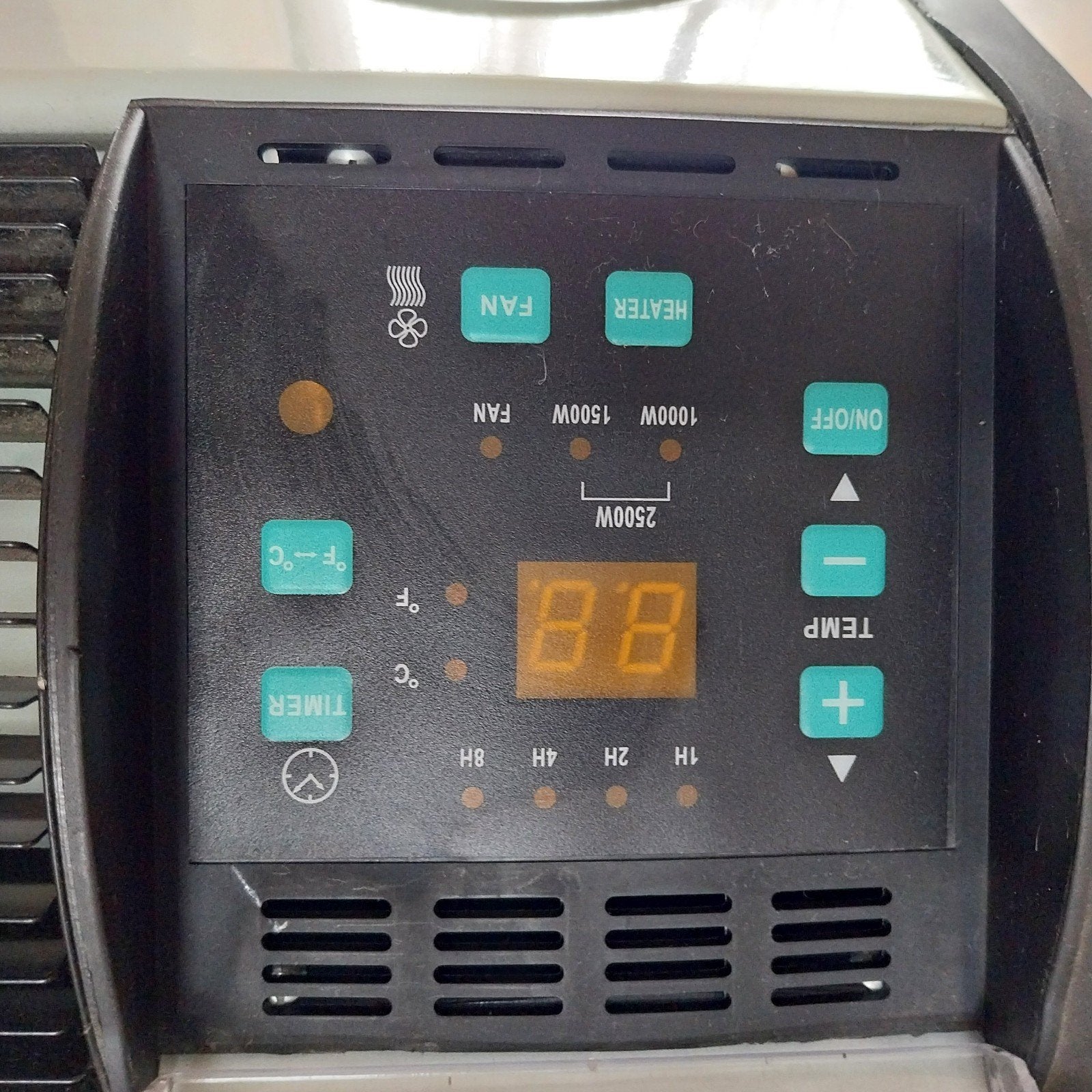 Elektrische kachel met ventilator en timer - 2500W, Ophalen, Gebruikt, Ventileren, Minder dan 60 m³