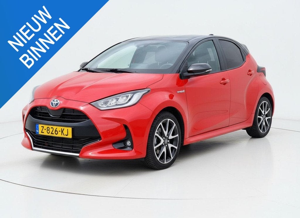 Toyota Yaris 1.5 Hybrid Launch Edition ADAPT.CRUISE HEADUPDI, Stoelverwarming, 450 kg, Gebruikt, Euro 6