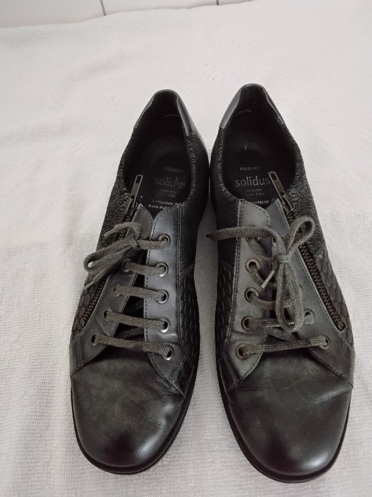 Dames schoenen Heaven Solidus Maat 7H, Heaven Solidus, Zwart, Ophalen of Verzenden, Sneakers of Gympen