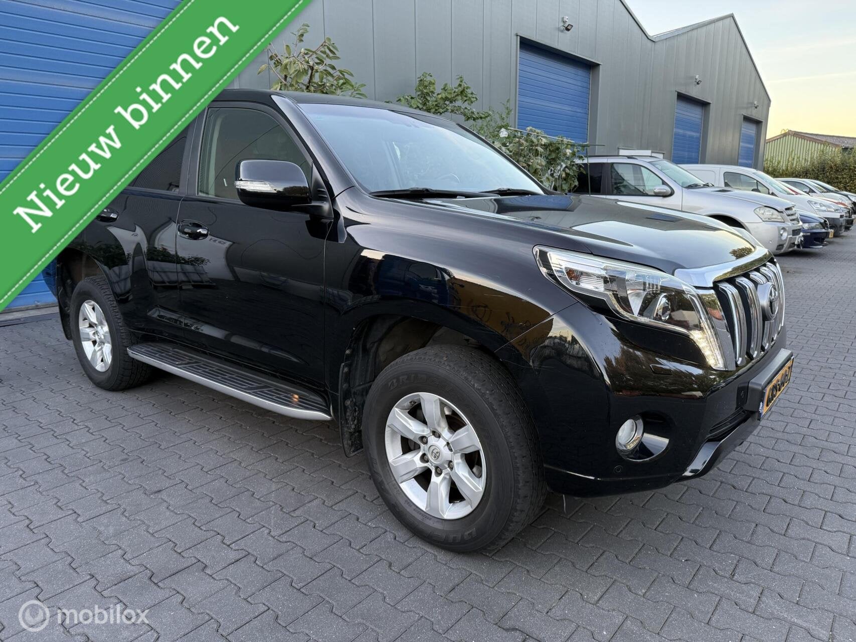Toyota LandCruiser / 3.0 D-4D VX / 5DRS / AUTOMAAT / KEYLESS, Auto's, Automaat, Gebruikt, 3000 kg, Zwart