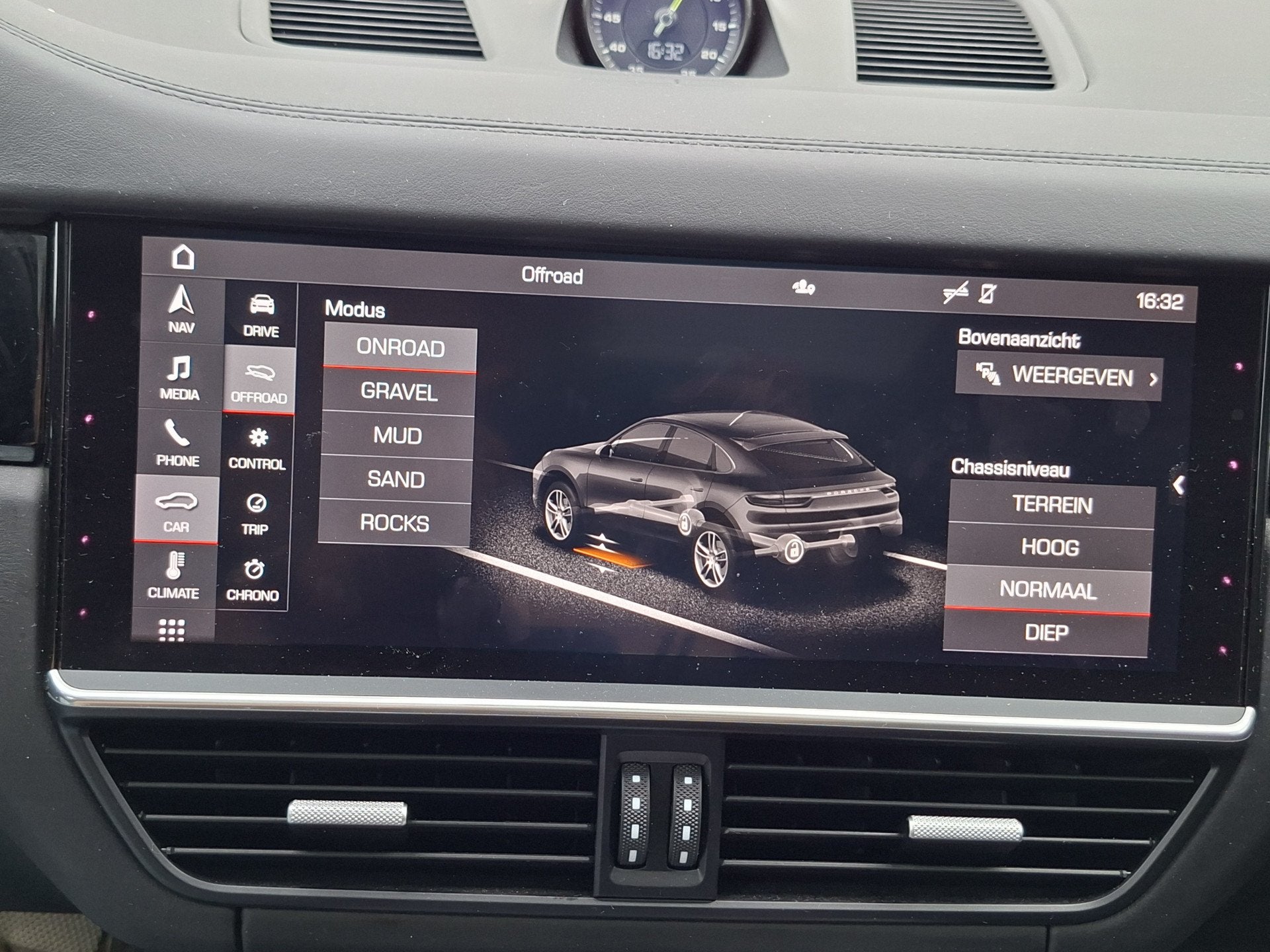 Foto 21 van Porsche Cayenne Coupé 3.0 E-Hybrid Pano Trekhaak(3500) 360