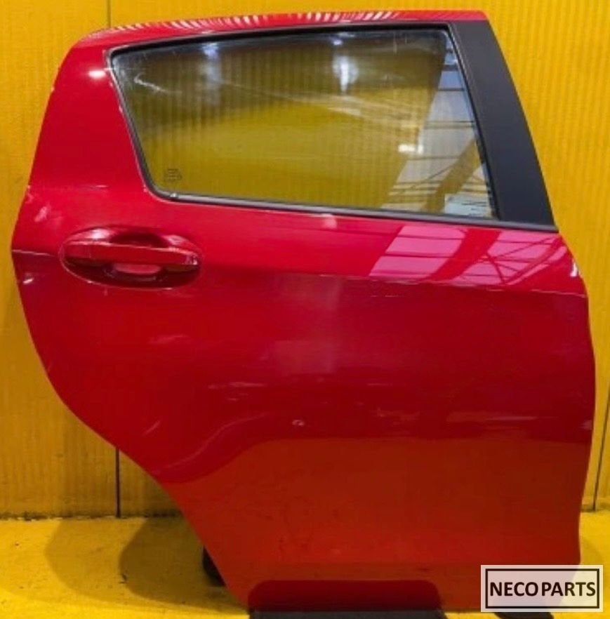TOYOTA YARIS III PORTIER DEUR RECHTS ACHTER 3P0 ALLES LEVERB, Gebruikt, -, Ophalen of Verzenden, Toyota