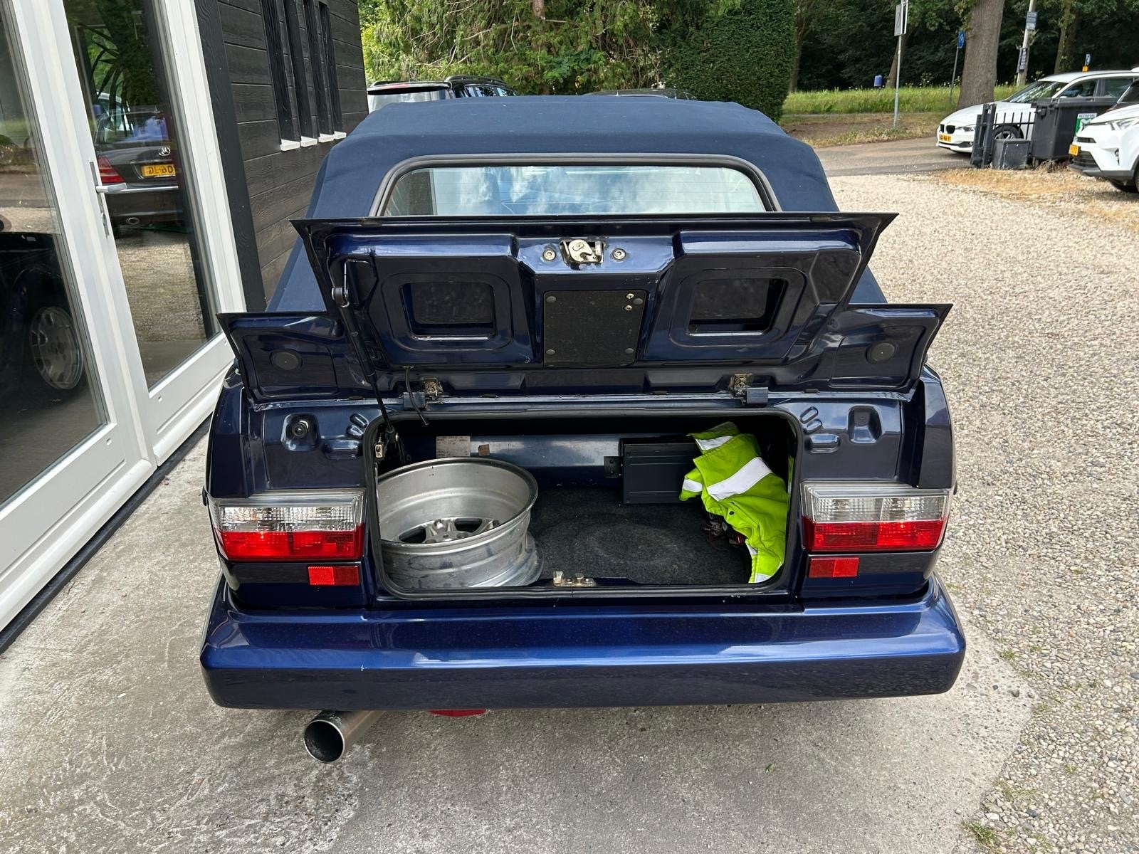 Volkswagen Golf Cabriolet 1.8 (bj 1992), Auto's, Stof, Zwart, Cabriolet, 98 pk