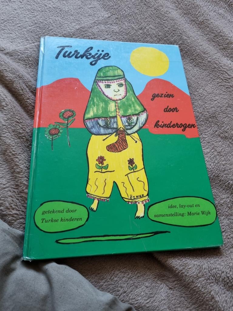 Turkije gezien door kinderogen, Ophalen of Verzenden, Gelezen, Fictie algemeen