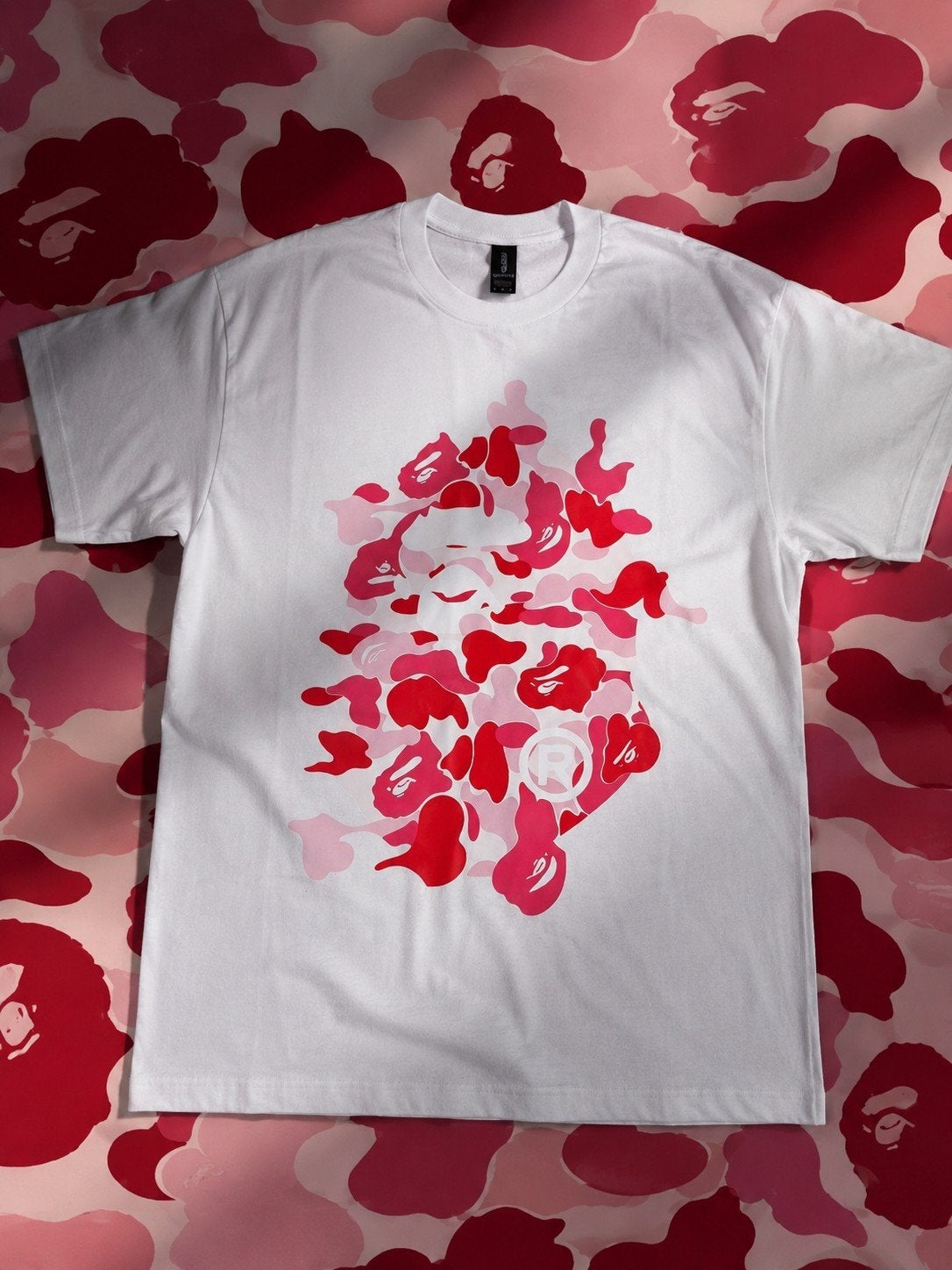 Mooi roze Bape T-shirt - Nieuwstaat, Kleding | Heren, Maat 52/54 (L), Nieuw, Ophalen of Verzenden, Roze