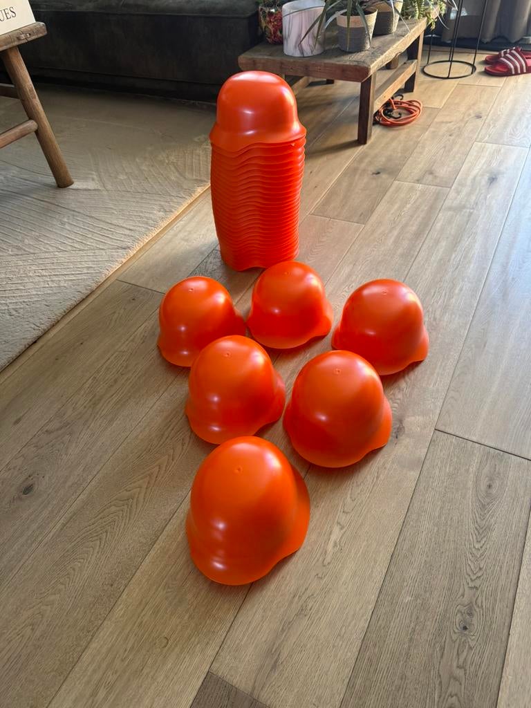 Partijhandel WK voetbal! Duitse oranje plastic helm per stuk, Ophalen of Verzenden, Zo goed als nieuw, Oranje of Koningsdag