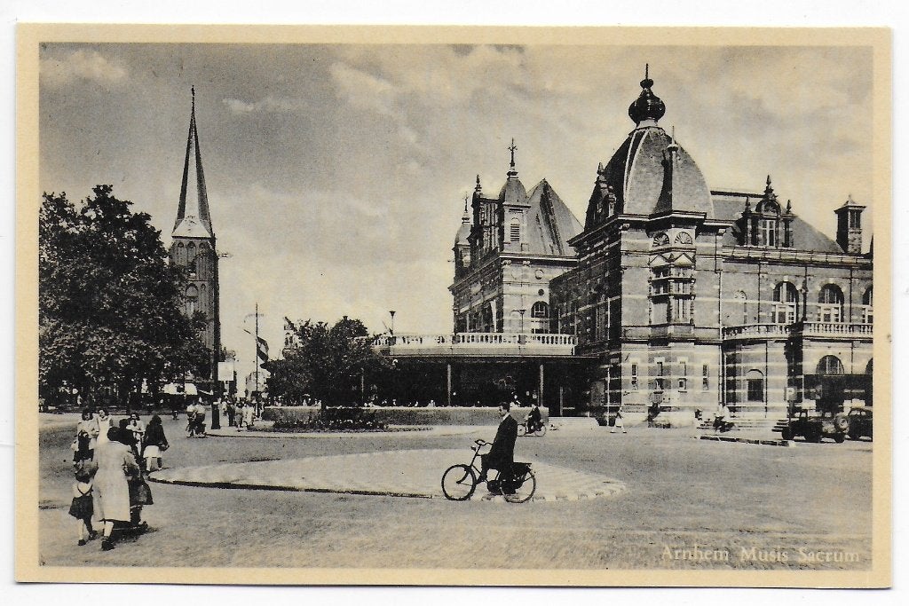 Arnhem Musis Sacrum Ongelopen Ansichtkaart (B7069), Ophalen of Verzenden, Voor 1920, Ongelopen, Gelderland