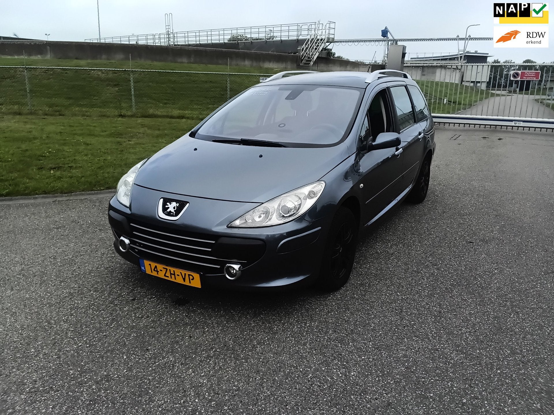 Peugeot 307 SW 2.0-16V Premium SUPERNETTE AUTO, 730 kg, Gebruikt, 4 cilinders, Origineel Nederlands