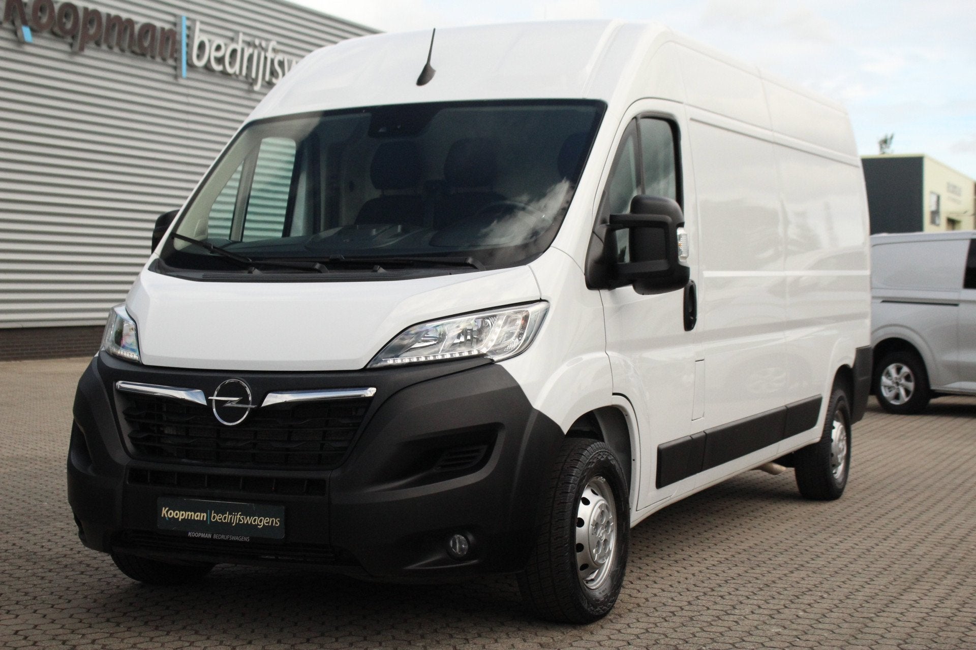 Opel Movano 2.2D 140pk L3H2 Edition | Camera | Cruise | Airc, Voorwielaandrijving, Start-stop-systeem, Gebruikt, Euro 6