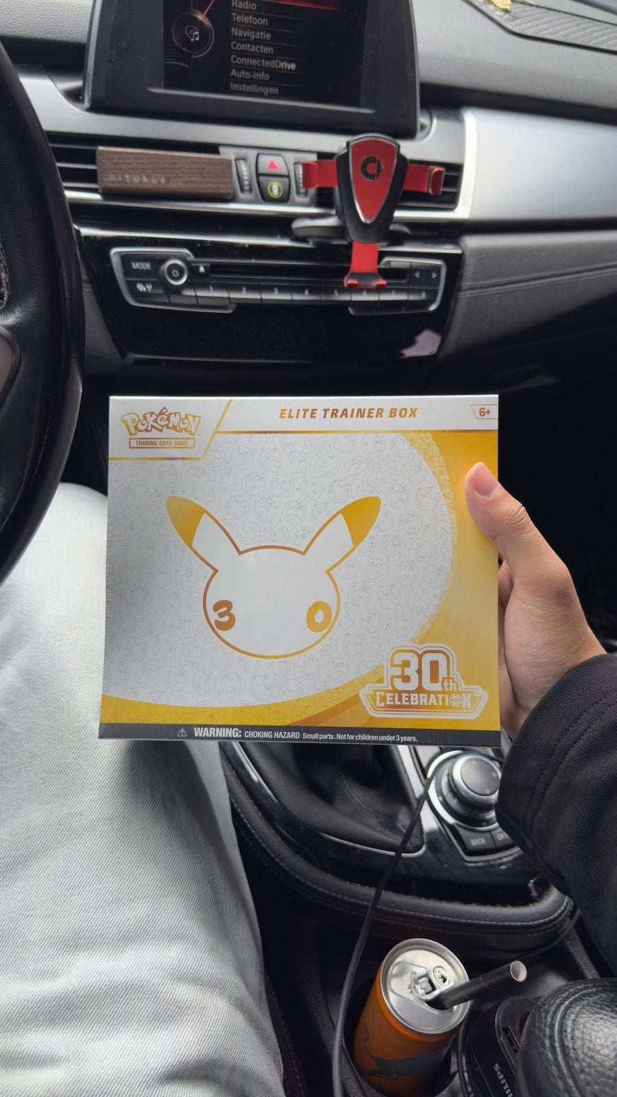 Pokémon TCG: 30th Celebration Elite Trainer Box, Ophalen of Verzenden, Nieuw, Overige typen