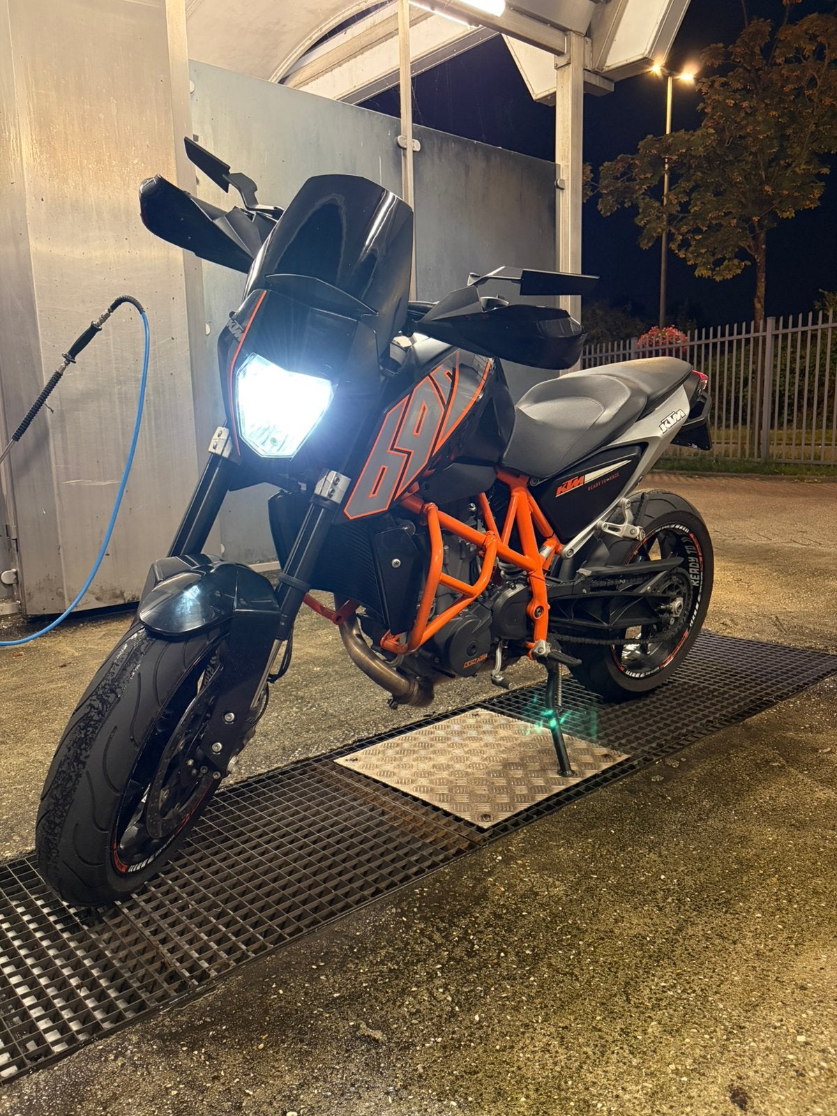 KTM Duke 690 abs (16.573 km) Topstaat!, Motoren, Particulier, Naked bike