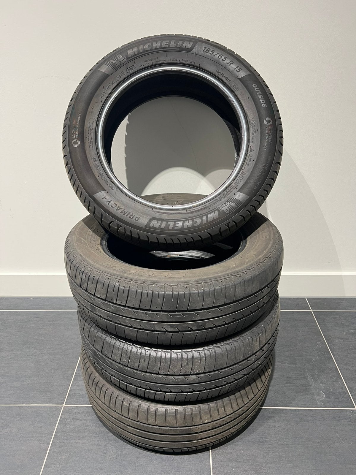 Zomerbanden Michelin en Bridgestone 185/66 R16, Ophalen