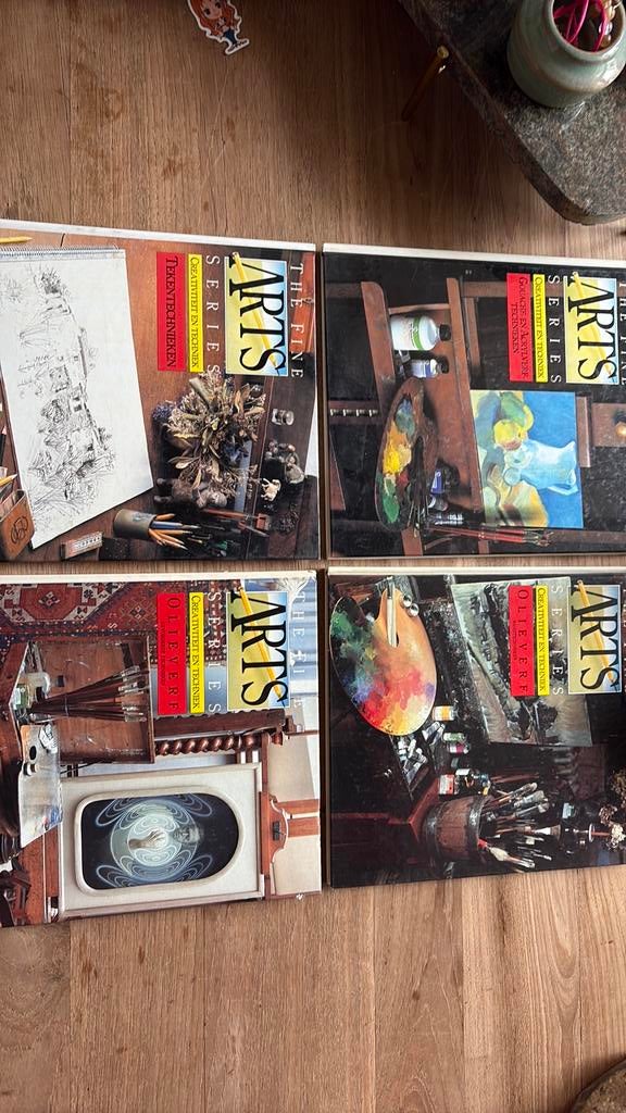 The fine arts series creativiteit en techniek 4 boeken, Boeken, Ophalen of Verzenden, Schilder- en Tekenkunst