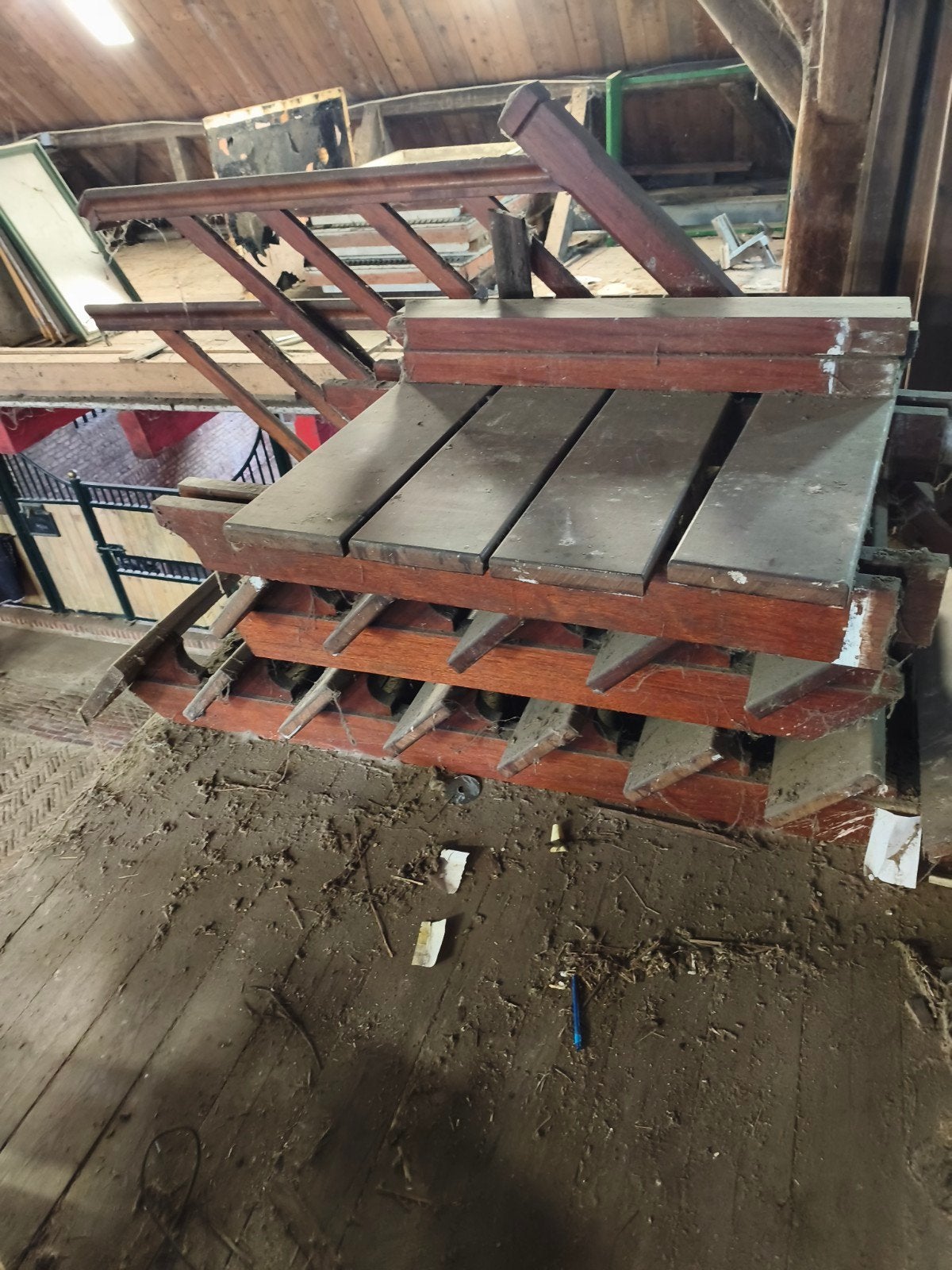 Hoek trap hardhout, Doe-het-zelf en Verbouw, Ladders en Trappen, Ophalen, Gebruikt, Trap, 2 tot 4 meter