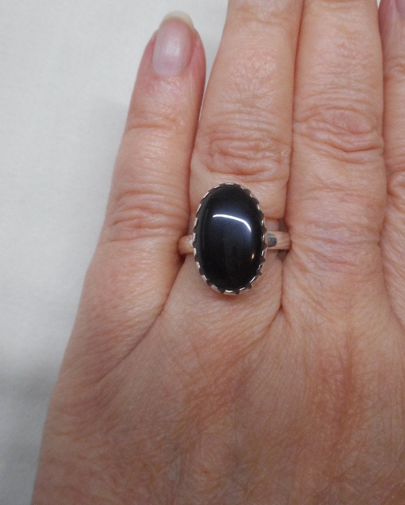 Zilveren vintage ring met onyx maat ruim 18 nr.439